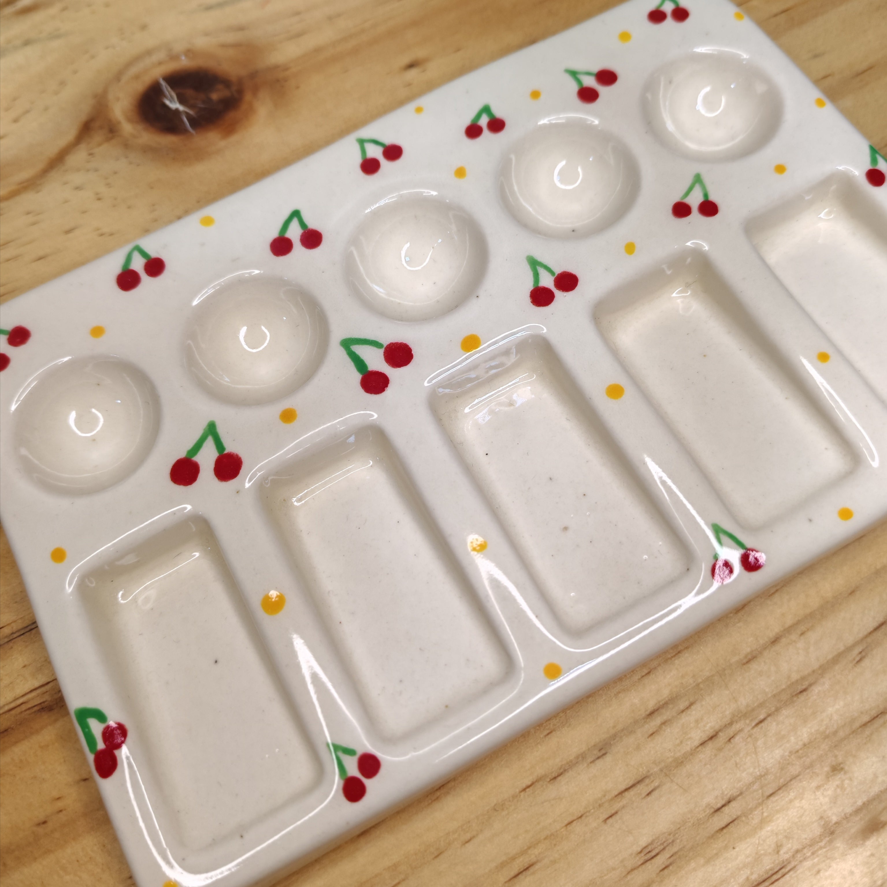 Paleta Mezcladora Acuarelas Guindas