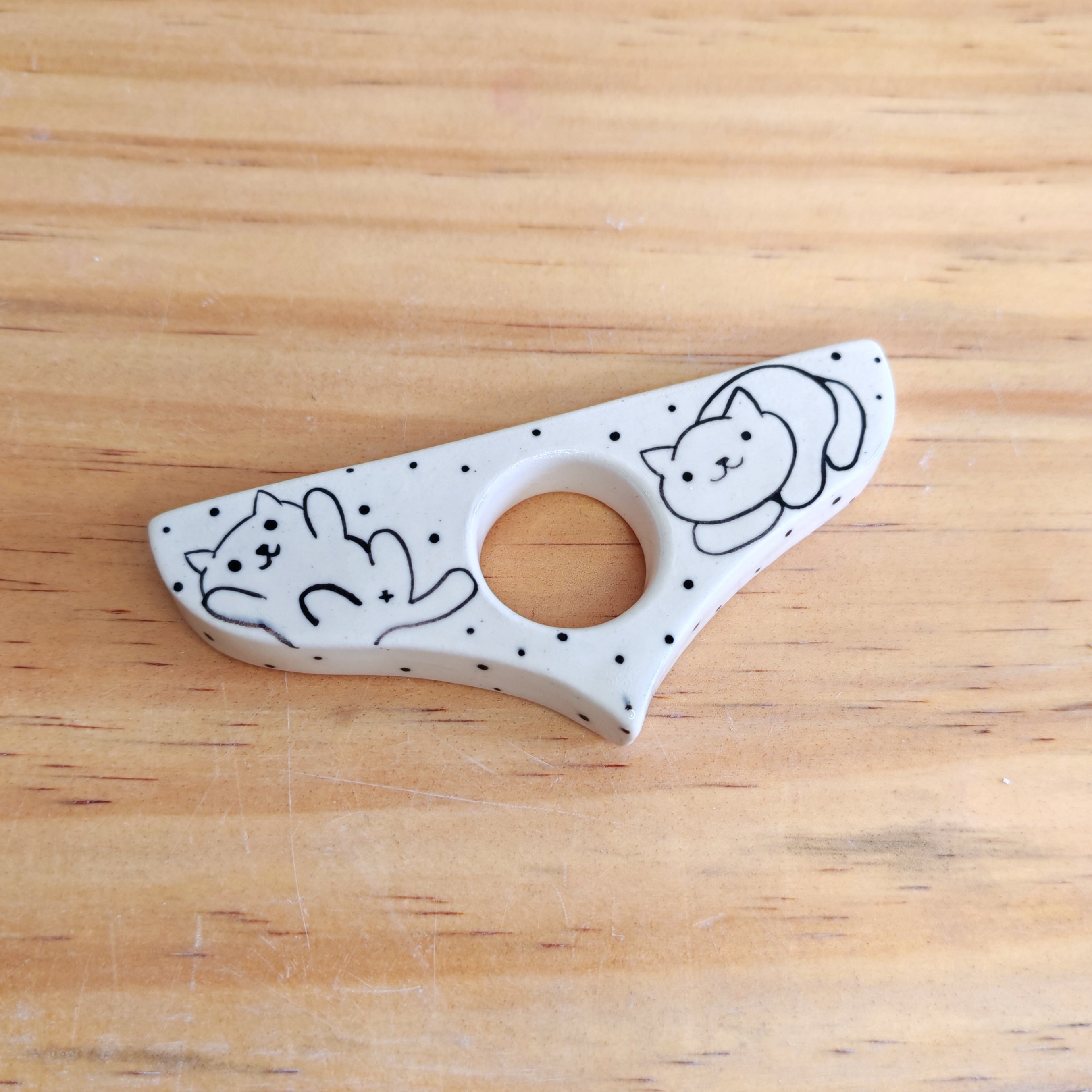 Anillo de Lectura o Abre Libros de Cerámica Tamaño 9,8cm