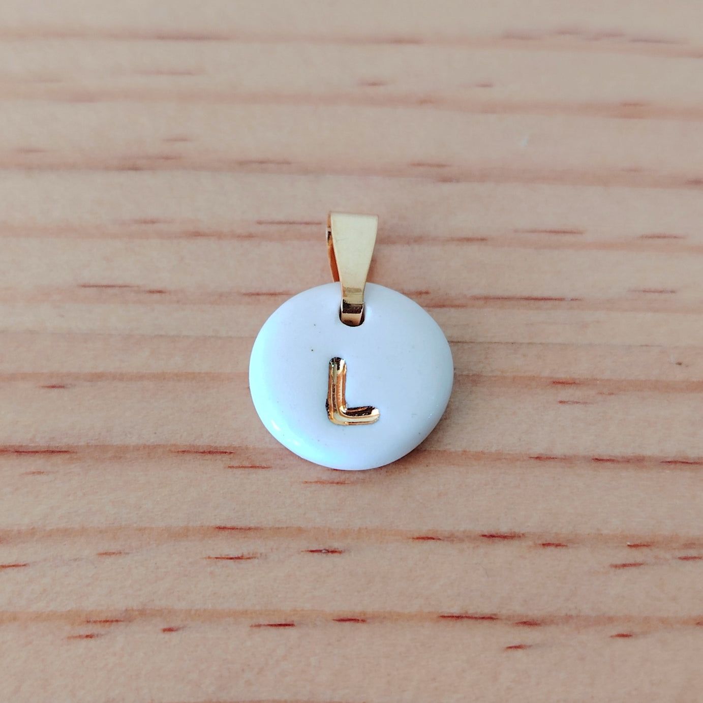 Dije Inicial Nombre de Cerámica con Oro 24k