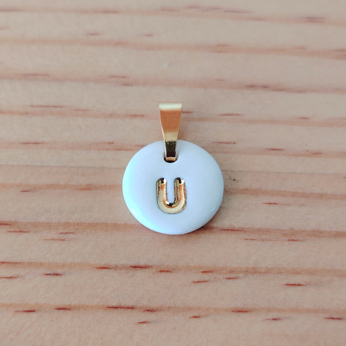 Dije Inicial Nombre de Cerámica con Oro 24k