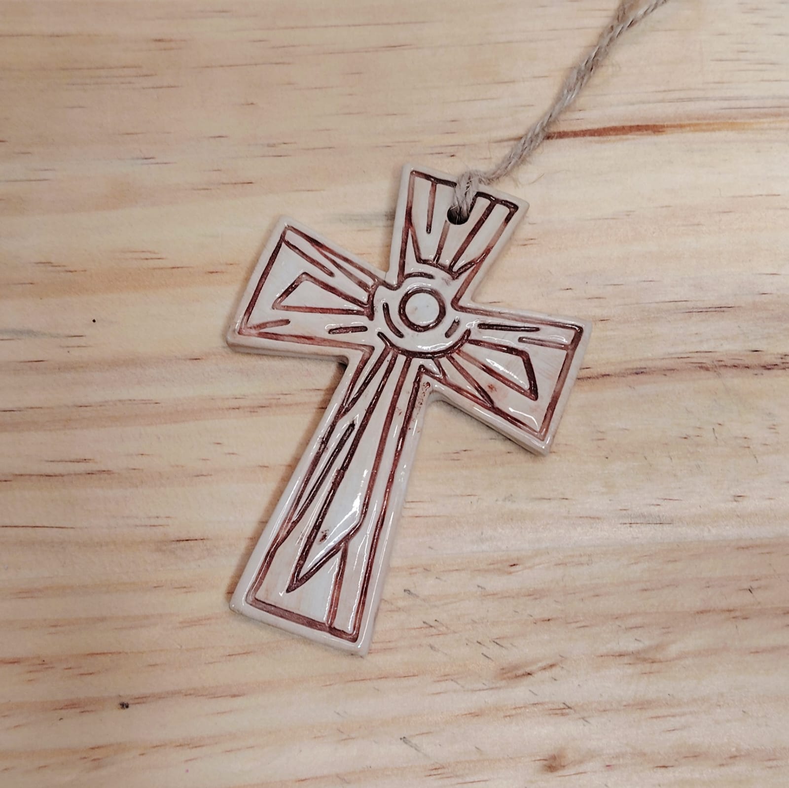 Recuerdos Cruz de Cerámica (Reserva)