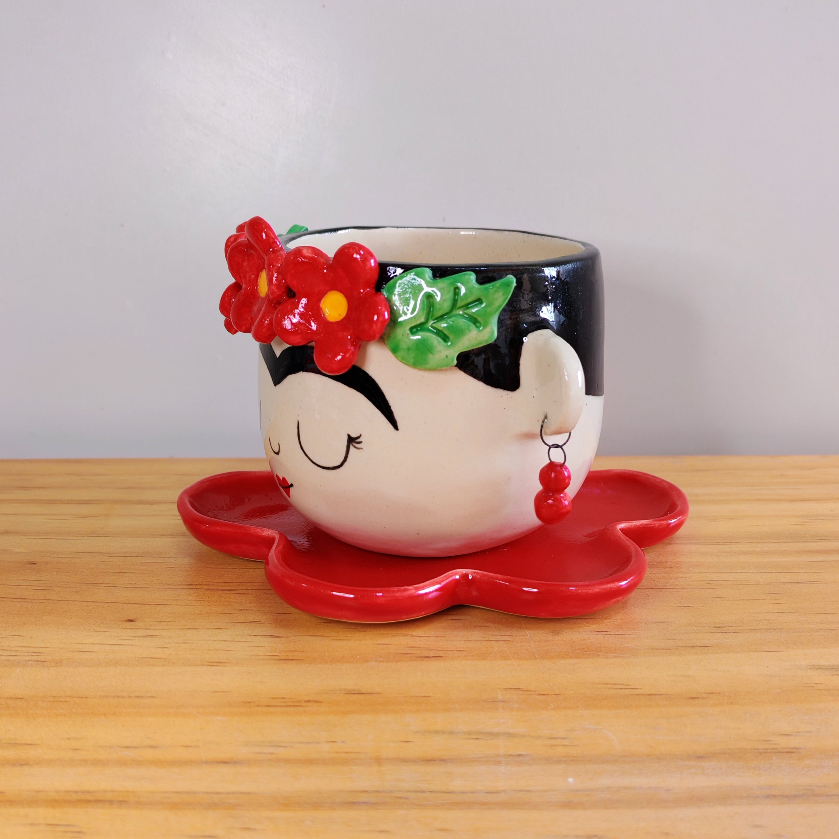 Set Taza Frida y Plato Flor