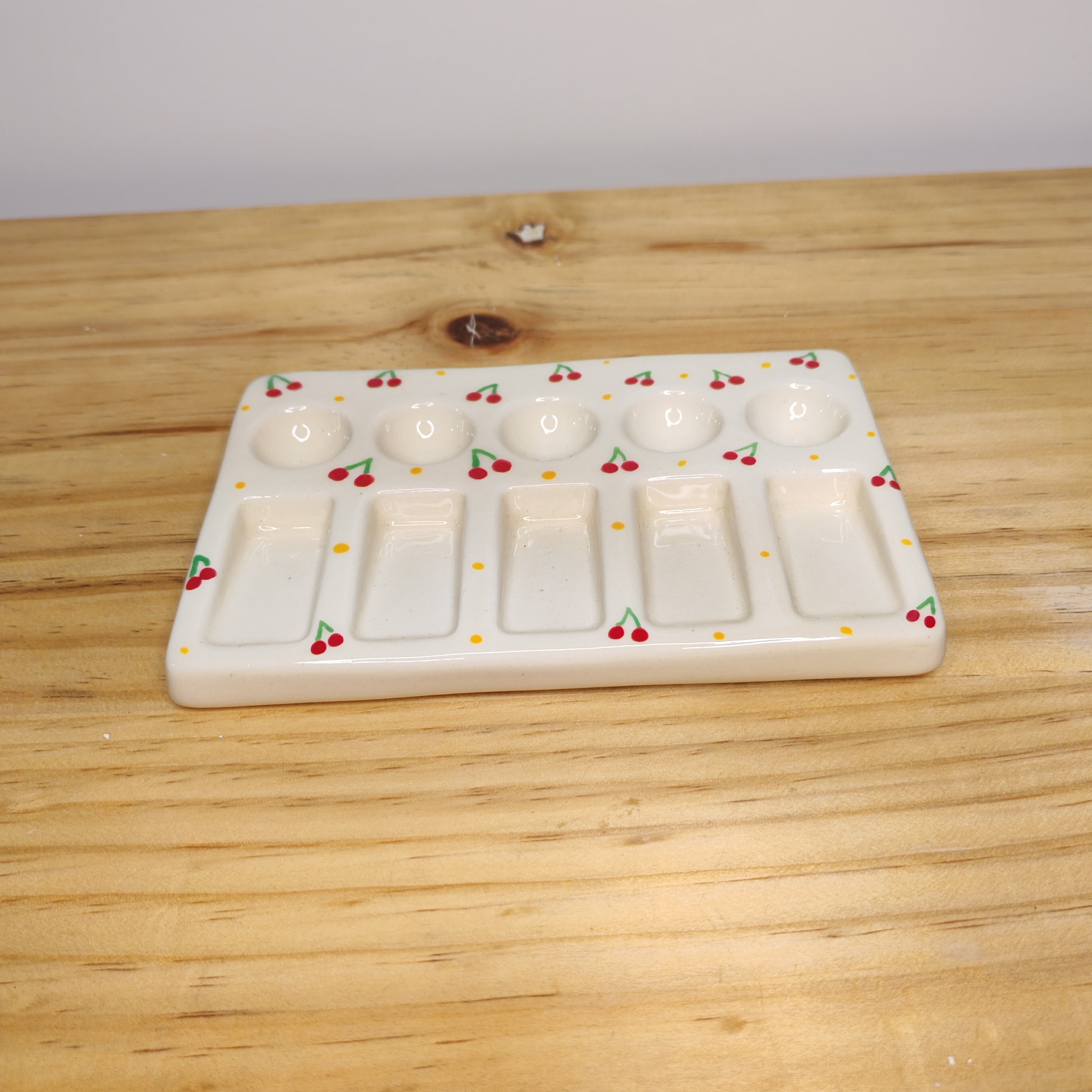 Paleta Mezcladora Acuarelas Guindas