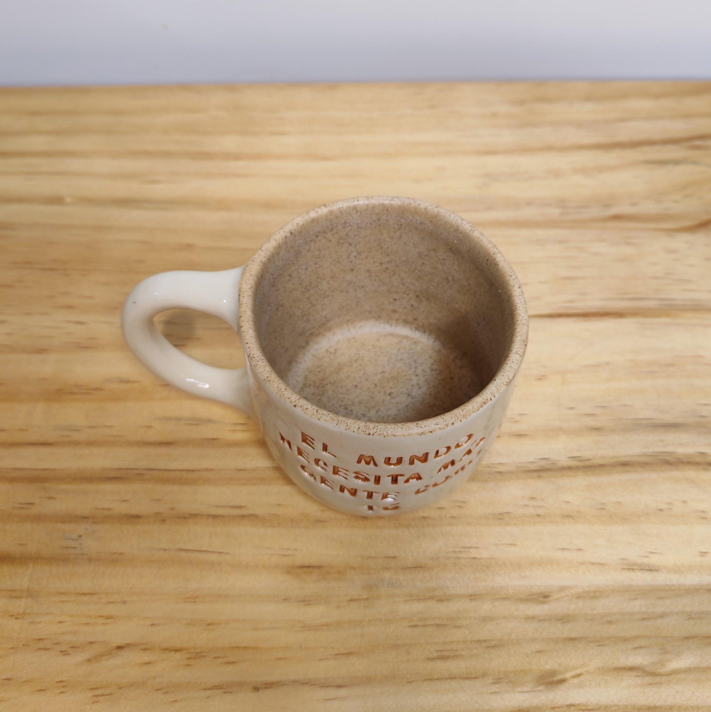 Taza "El mundo necesita más gente como tú"